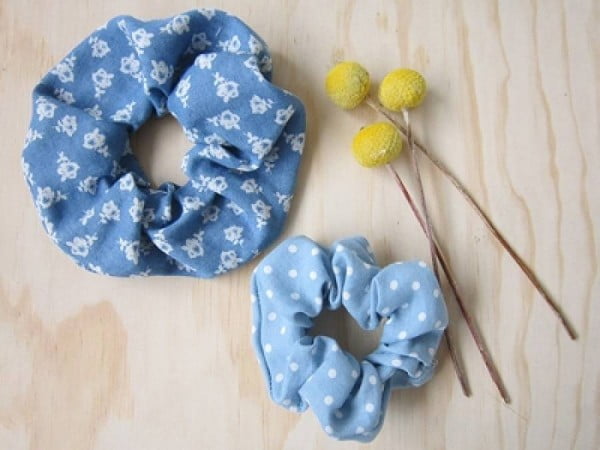frankie exclusive diy: make a scrunchie #DIY #crafts #beauty #scrunchie #hairstyle #style